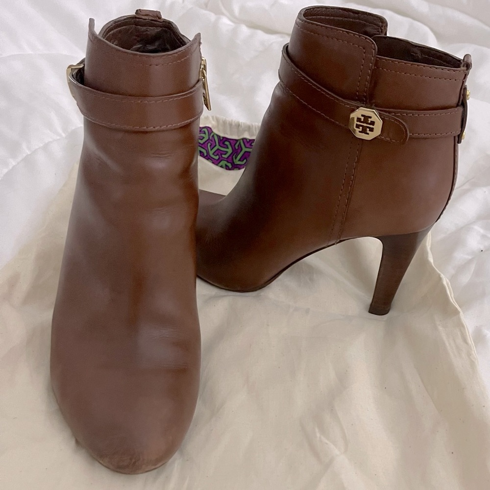 Tory Burch Brown Bristol Buckle Equestrian Booties 3.5" heel 8.5US women’s shoe